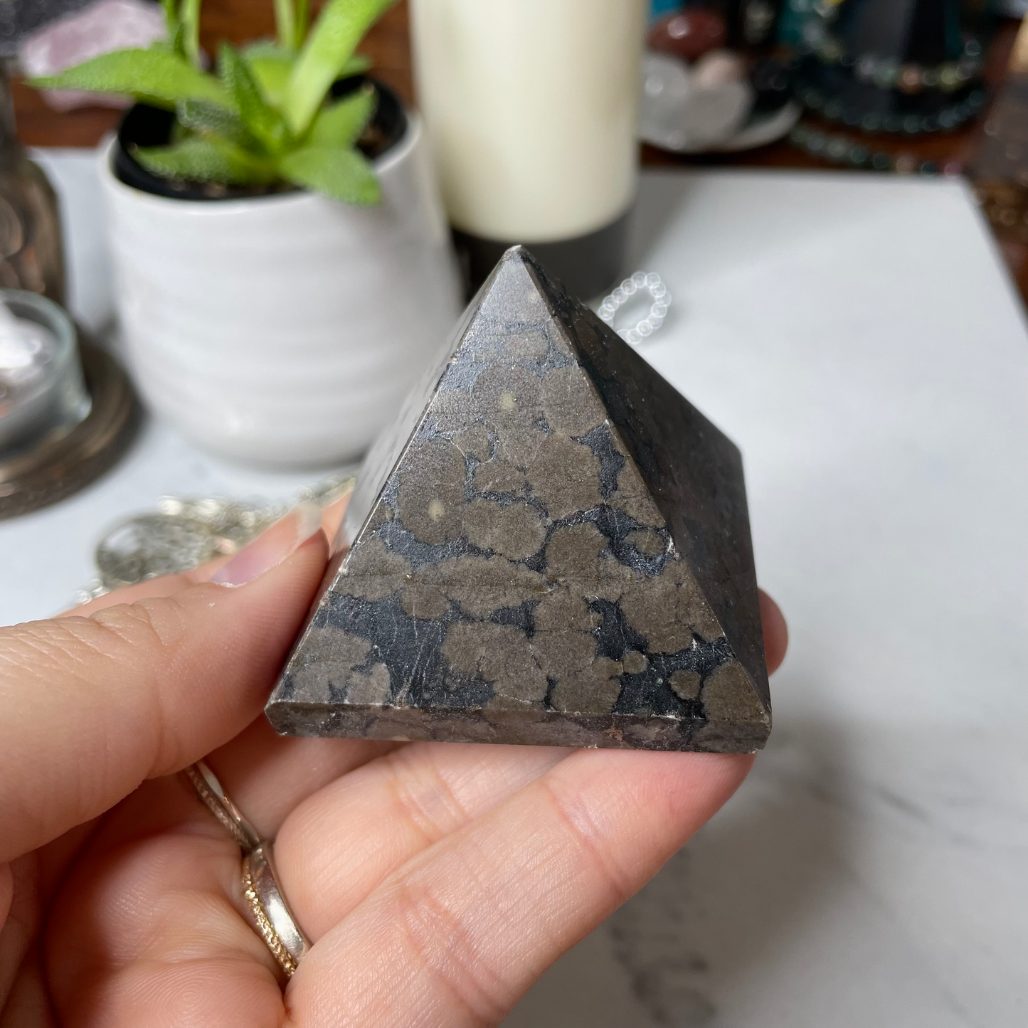 Hematite mini pyramid